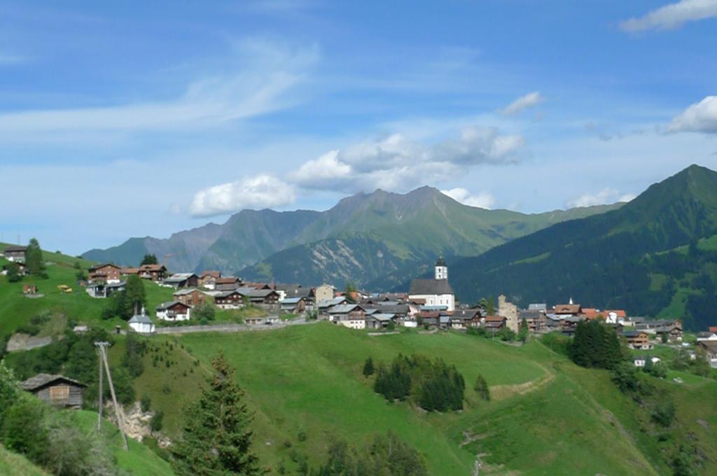 Hotel Alpina Lumbrein Exterior foto